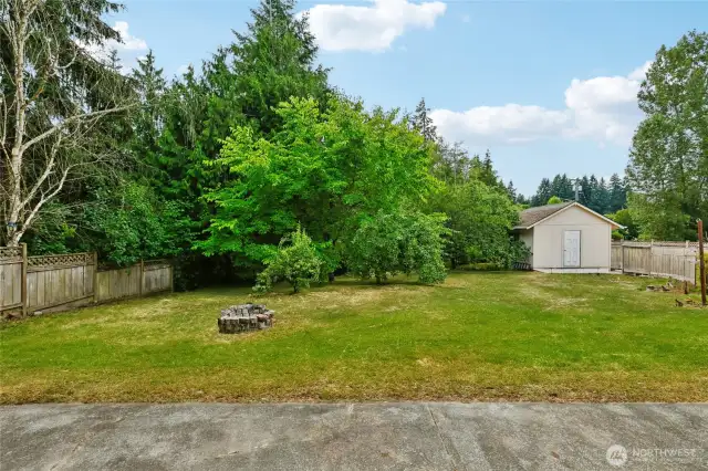 Back yard with shed/shop
