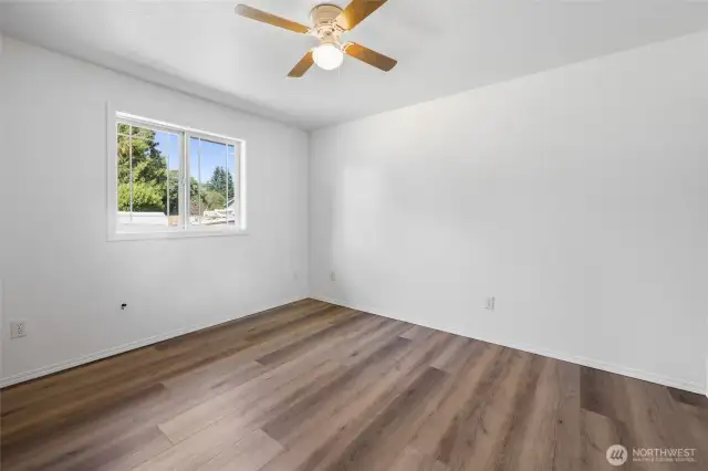 Bedroom #1 with ceiling fan