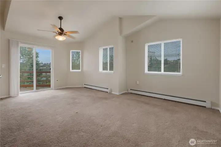 Living/Dining Area