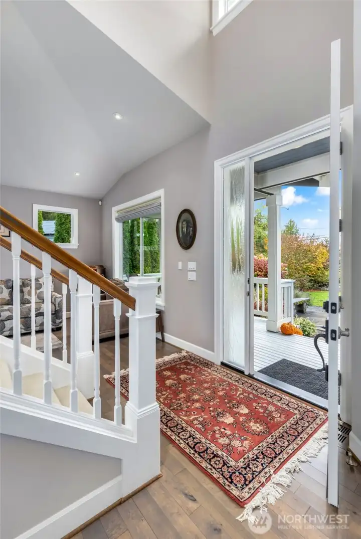 open entry with vaulted ceilings