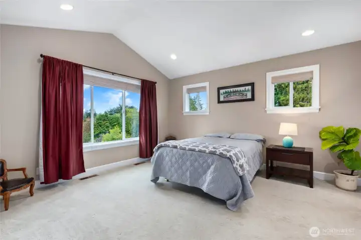 two primary on-suites