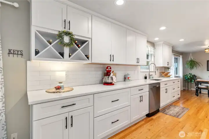 Kitchen with plenty of cabinets