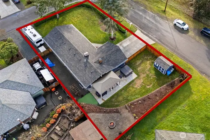 Lot lines are approx.