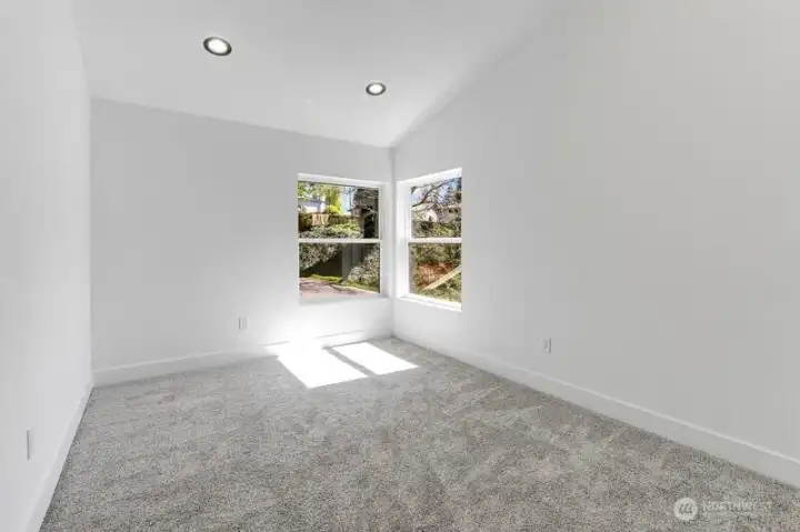 Two Additional Top Floor Big Bedrooms