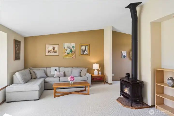 Enjoy quite evenings in front of warm fireplace