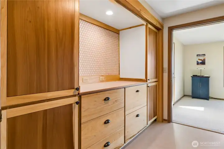 lots of storage in laundry