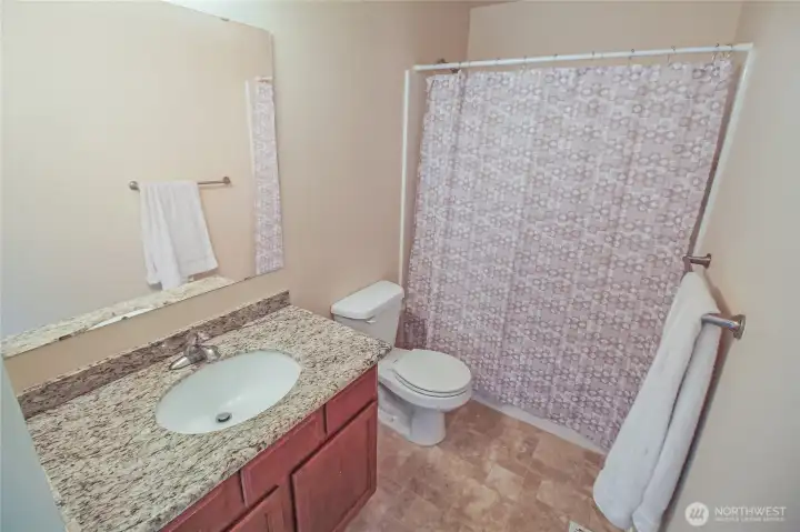 The upstairs full bathroom! The upstairs full bathroom!