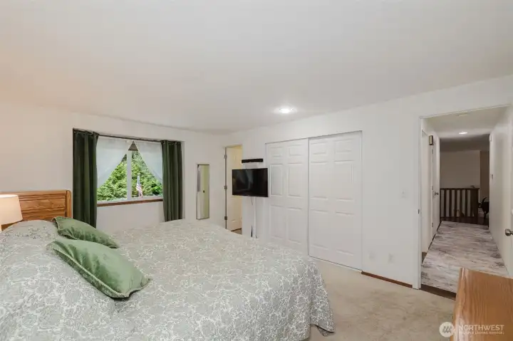 Primary bedroom with ensuite. Primary bedroom with ensuite.
