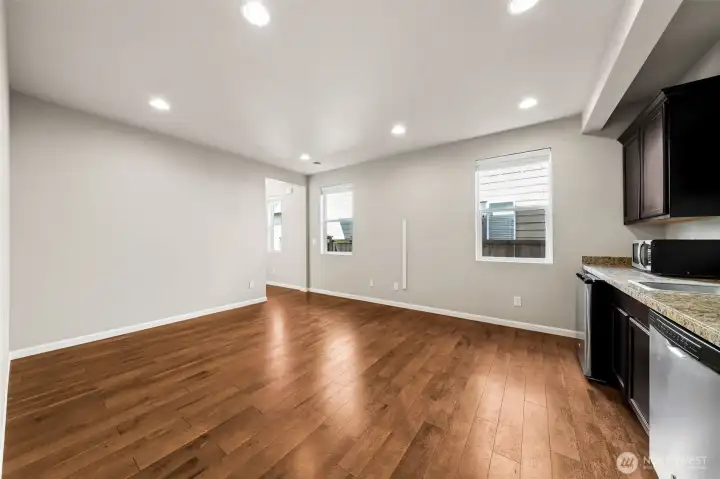 ADU/MIL family room and kitchenette ADU/MIL family room and kitchenette