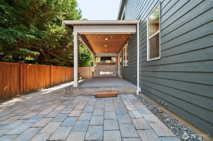 Back patio with pavers Back patio with pavers