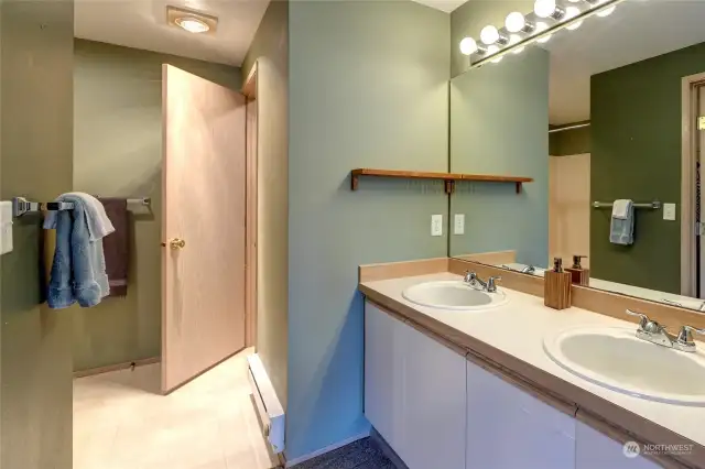 Double vanity, walk-in closet and a full bath!