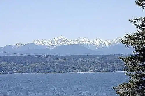 Gorgeous view of Olympics & Hood Canal from deck