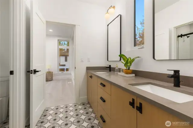 "Jack and Jill" bath connecting 2 upper floor bedrooms.
