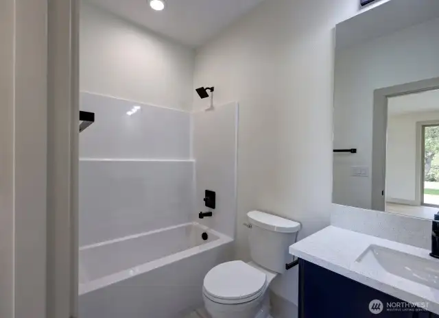 Guest Full Bath