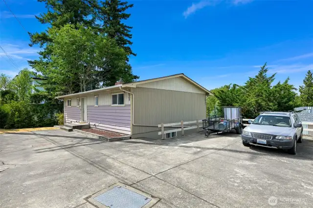 Upper unit has ample parking with parking up to 3.