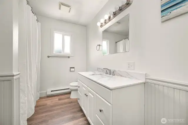 Upper unit Bathroom.