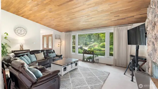 Living Room (Main)
