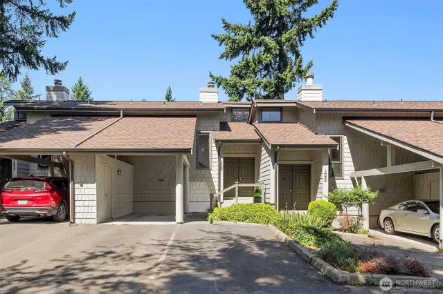 Welcome to this updated townhome in the Green Community with 3 dedicated parking spaces.