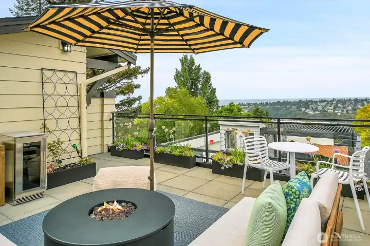 From this private perch you can enjoy the sweep of sound and mountains Seattle is famous for.