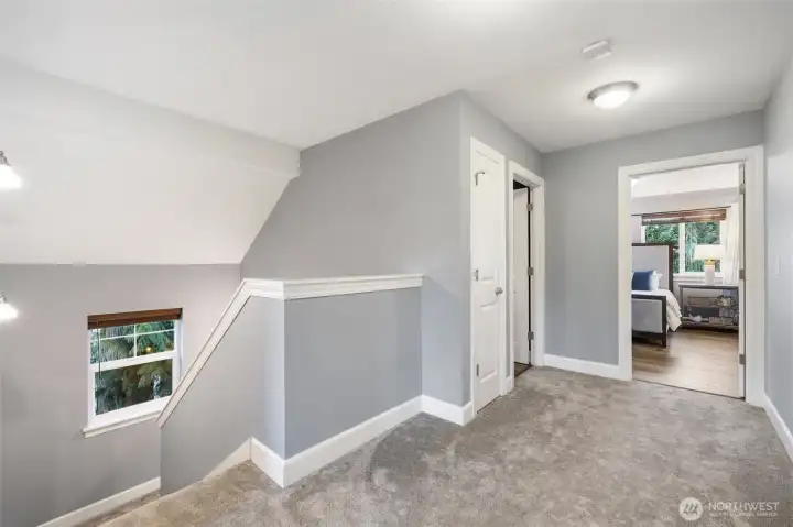 Landing on 2nd floor