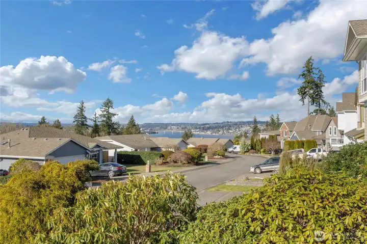 Beautiful partial views of Sinclair Inlet, the Olympics, the Manette Bridge, Ferrys, and City lights from your Front Yard, Living Room, and Master Suite.