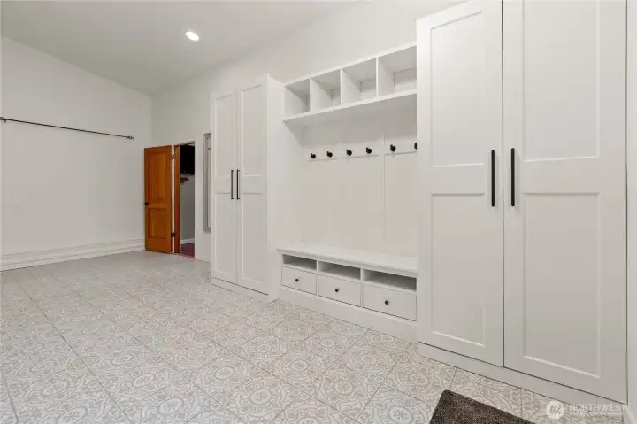 Enormous mudroom/laundry room