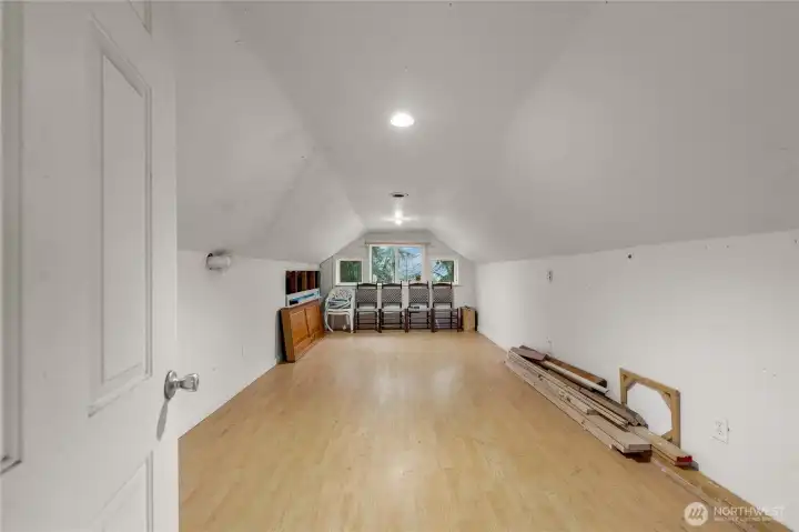 Bonus Room 2 up above the detached garage