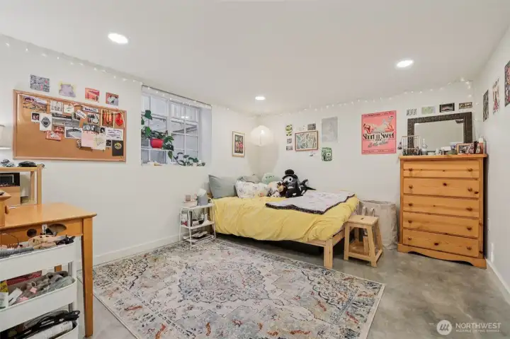 Main house downstairs bedroom 4 of 4