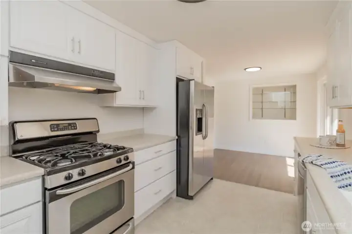 Stainless appliances stay