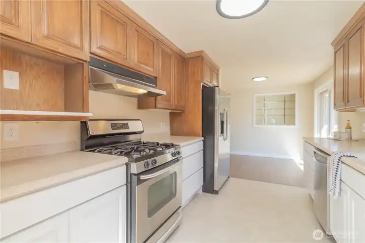 So much cabinet storage and some extra surprises