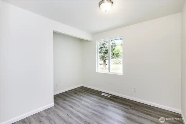 1st upstairs bedroom