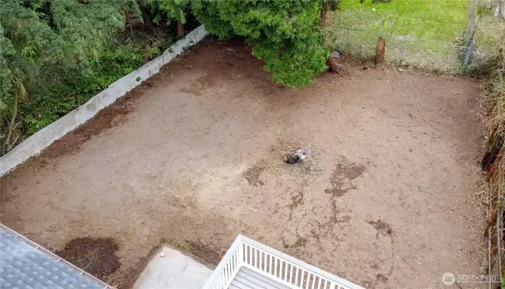 The possibilities of this yard is yours!