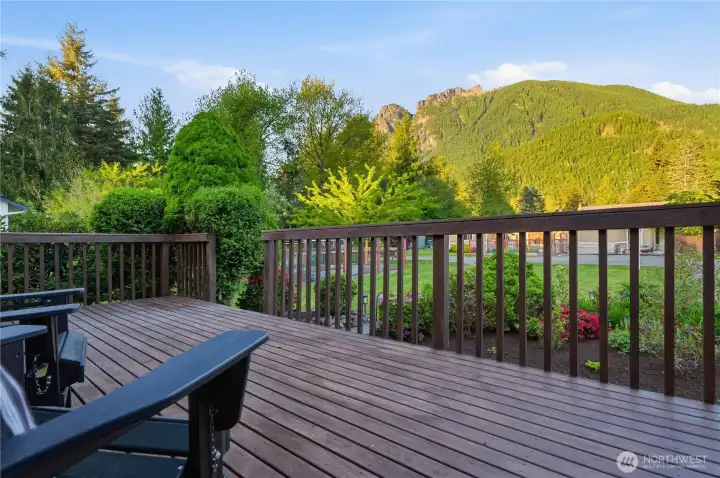 Enjoy your morning coffee on the front porch while taking in the stunning, unobstructed view of Mount Si.