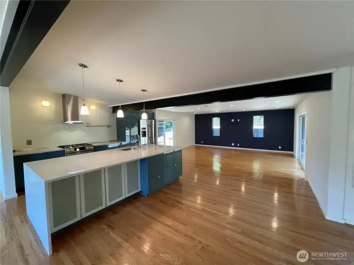 Facing kitchen and 2nd family room