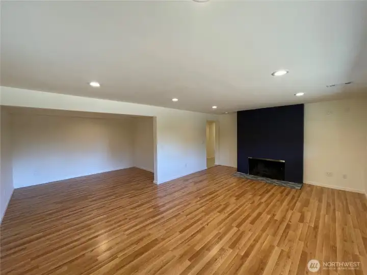 Basement rec room w/fire place