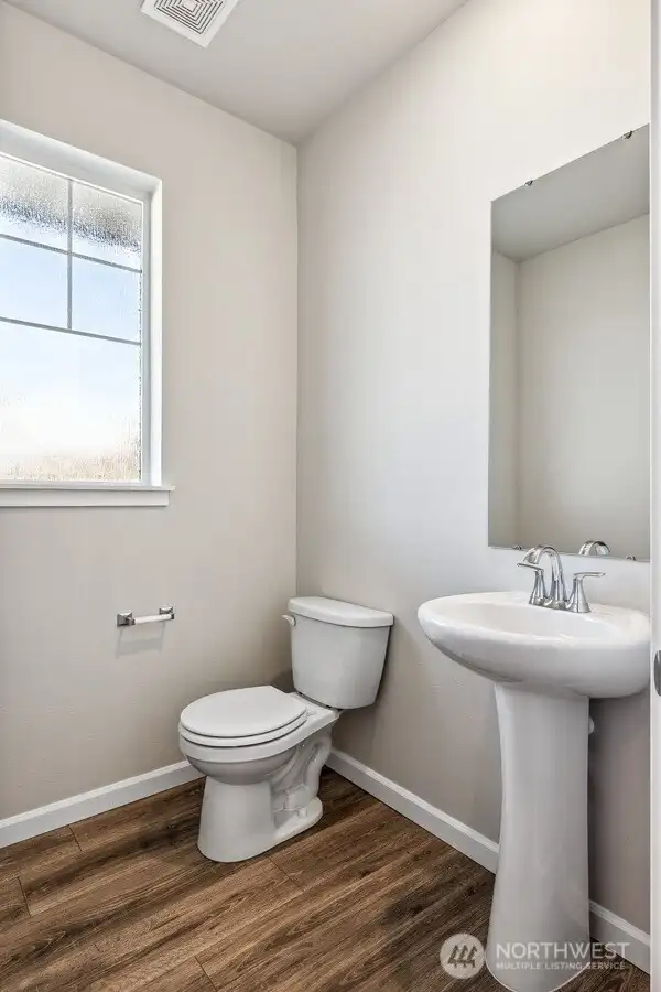 This is a presale home. Photos of the same floorplan in the community. Colors and features will vary. This is a presale home. Photos of the same floorplan in the community. Colors and features will vary.