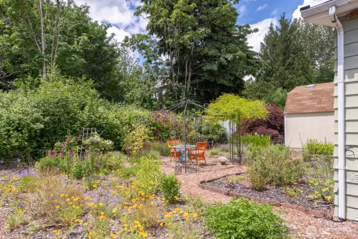 Get your creative juices flowing in the beautiful backyard which the owner has filled with all types of perennials to enjoy all year long! Your new yard backs up to a greenbelt as well! Get your creative juices flowing in the beautiful backyard which the owner has filled with all types of perennials to enjoy all year long! Your new yard backs up to a greenbelt as well!