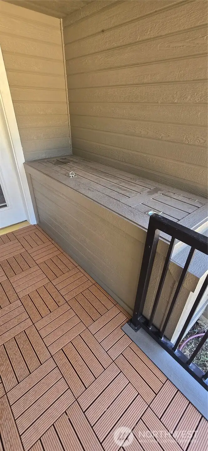 Storage on rear deck