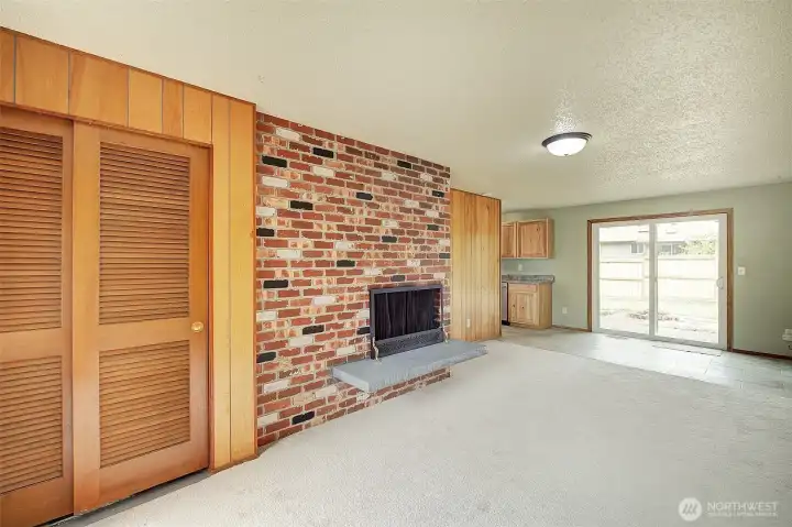 Family room connects to informal dining space, garage and slider to the rear patio Family room connects to informal dining space, garage and slider to the rear patio