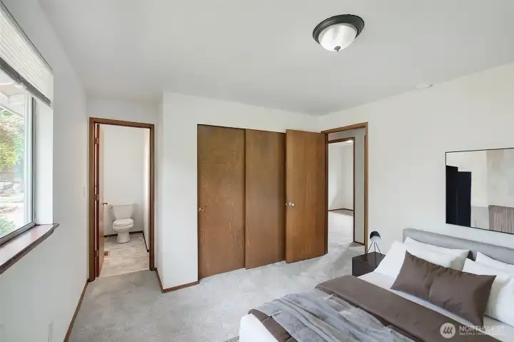 Primary suite with its own half bath Primary suite with its own half bath