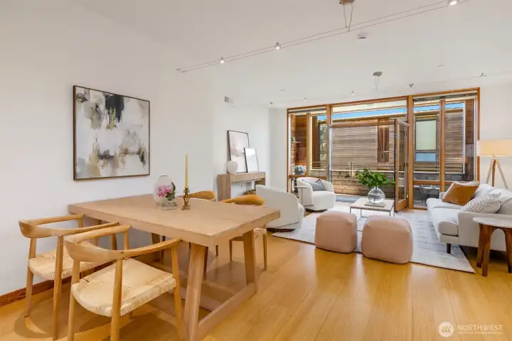 Such a fabulous room for entertaining or just relaxing. Such a fabulous room for entertaining or just relaxing.