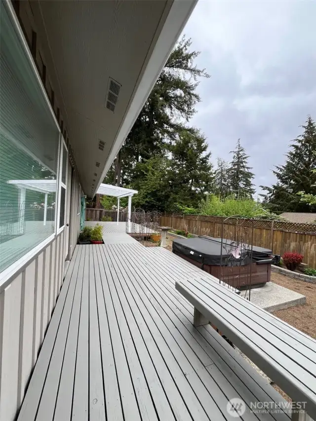 Outside bench to put towels etc when in hot tub.