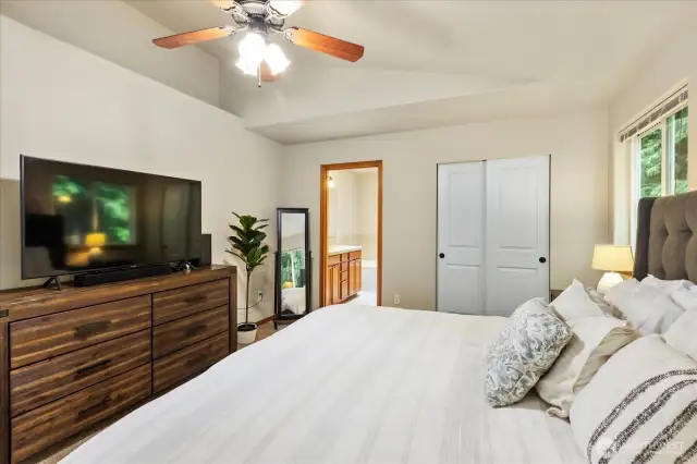 Room for King bed & large nightstands/dressers