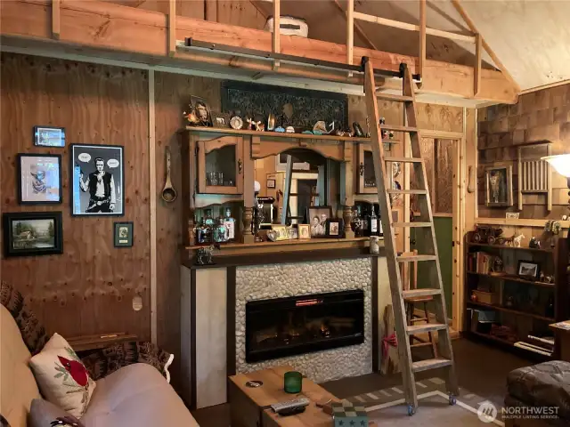 Anexx/cottage interior