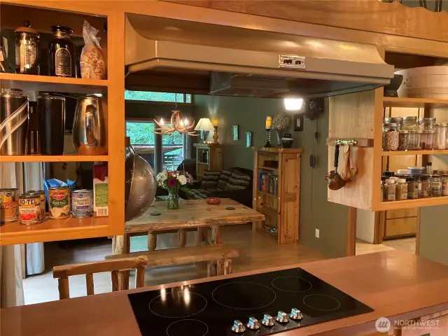 Kitchen looking at the dining & livingroom