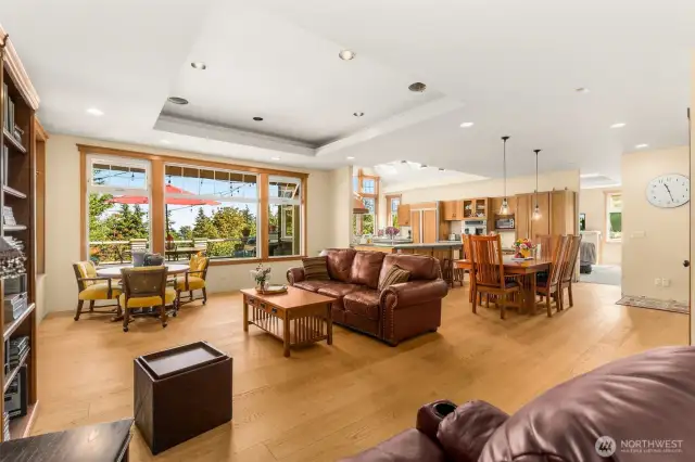 Engineered hardwoods throughout great room & kitchen