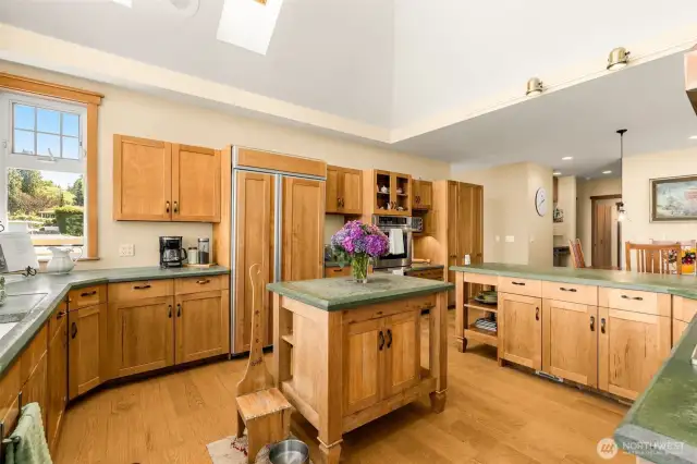 Chef's kitchen - loads of counterspace, double ovens, gas range & more!