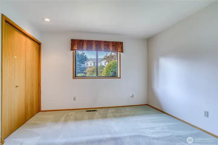Second bedroom