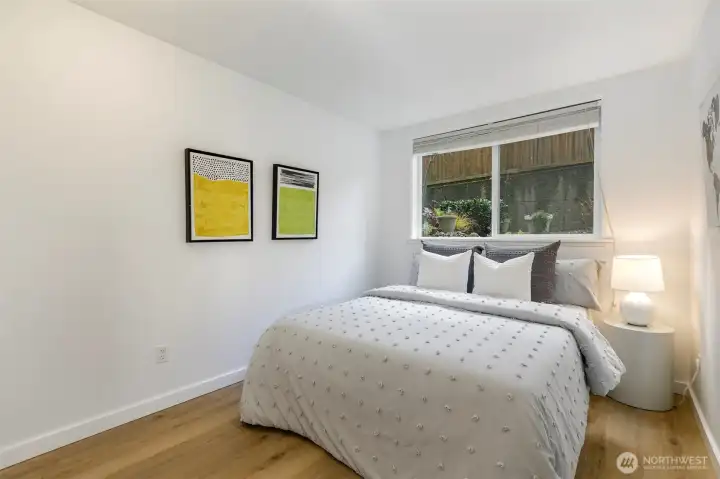 2nd bedroom