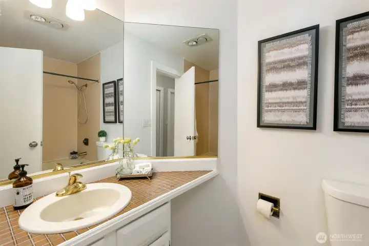 hallway bathroom (full bath)
